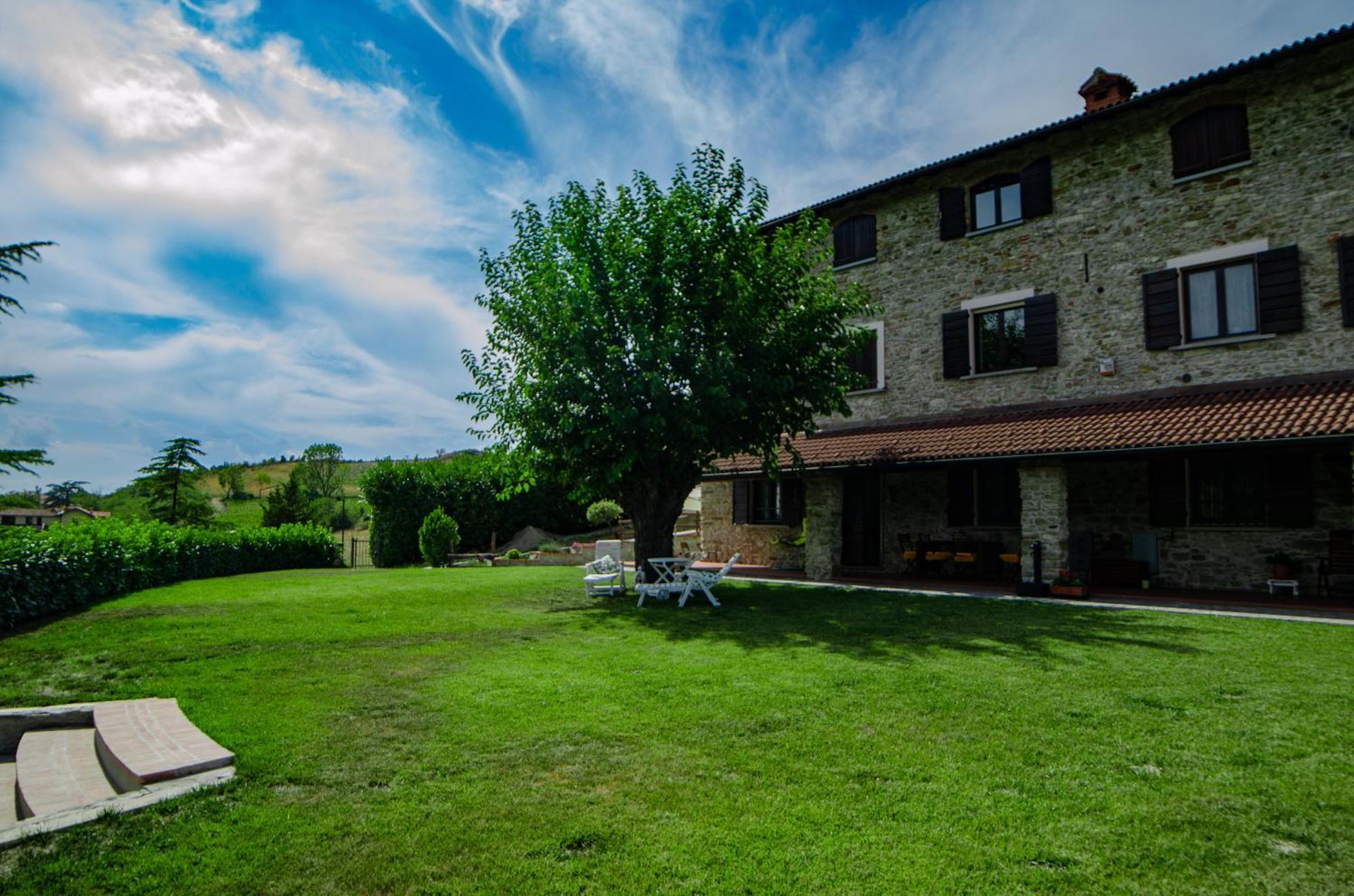 Cascina Il Gelso Bed & Breakfast Mornese Exterior photo